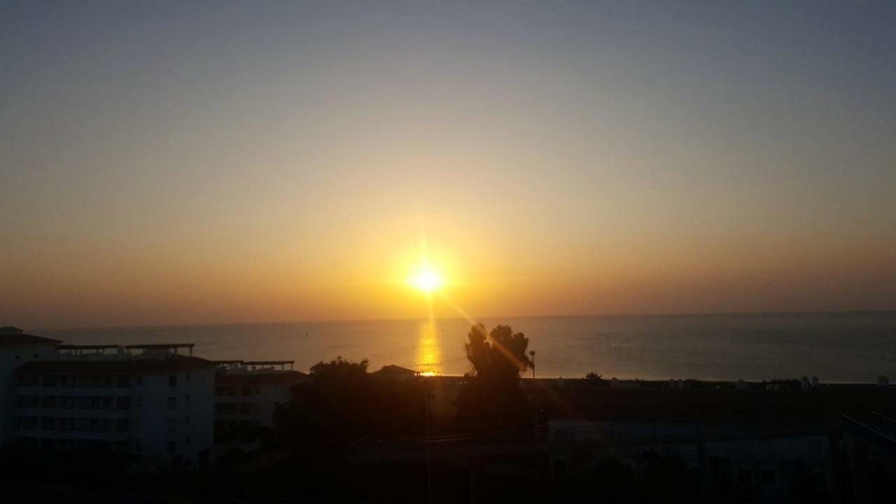 Appartamento Manilva Playa Esterno foto